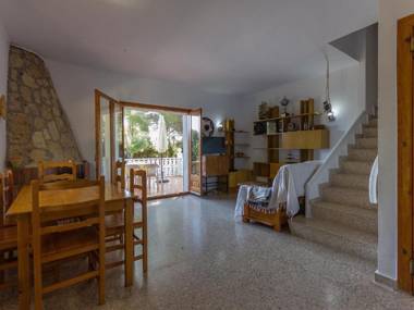 Gran casa con piscina_virgen cinta