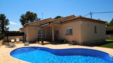 House with 3 bedrooms in Les Tres Cales with private pool enclosed garden and WiFi 800 m from the beach