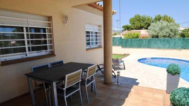 House with 3 bedrooms in Les Tres Cales with private pool enclosed garden and WiFi 800 m from the beach
