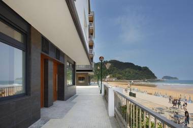 Apartamentos Egona Zarautz sobre el mar