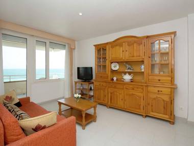 Well-kept apartment with views of the sea two swimming pools near Vinaròs