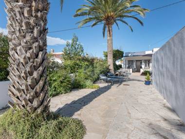 Detached house in a quiet residential area of Vinaròs near the beach