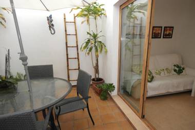 AR2B coqueto apartamento en primera línea de playa