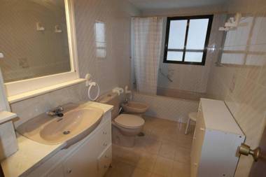 PV20B Amplio apartamento centrico 50 mt de la playa y vistas al mar