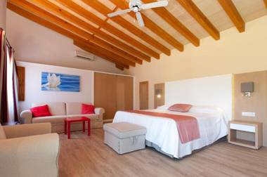 Finca Son Roig by Valentin