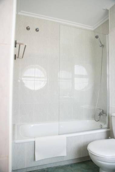 Apartment on the first line of Samil beach and with frontal views of the sea