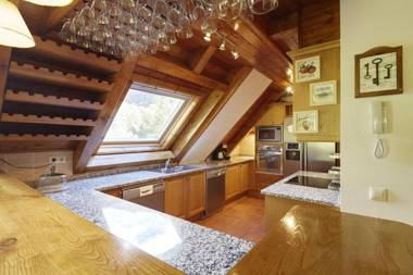 Era Garona by FeelFree Rentals