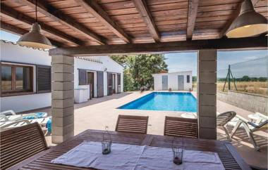 Three-Bedroom Holiday Home in Vidreres