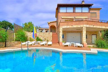 VILLA EVA