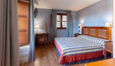 Palacio de Pujadas by MIJ