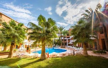 Apartamentos Turisticos Parque Tropical