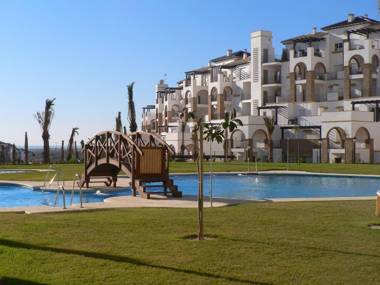 SUN BEACH & SPA ALL THE YEAR beautiful place to enjoy in summer or winter