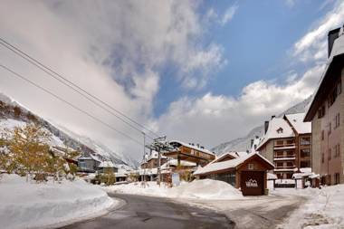 Val de Ruda Luxe 42 by FeelFree Rentals