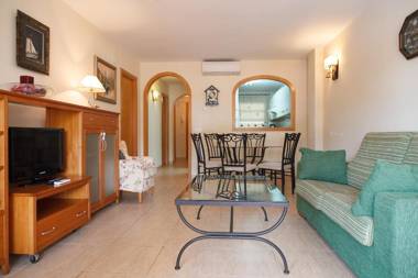 UHC Costa Linda Family Complex