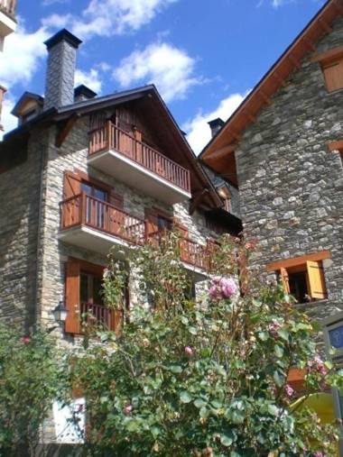 Luxury House Valencia D'Aneu