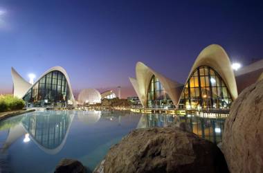 Holiday Inn Express Ciudad de las Ciencias an IHG Hotel