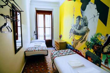 Home Youth Hostel by Feetup Hostels