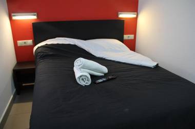 Center Valencia Youth Hostel