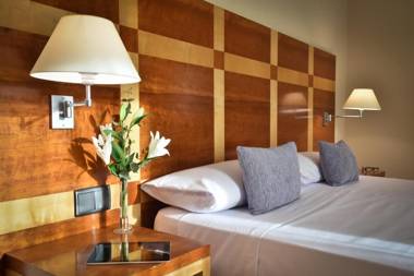 Senator Parque Central Hotel