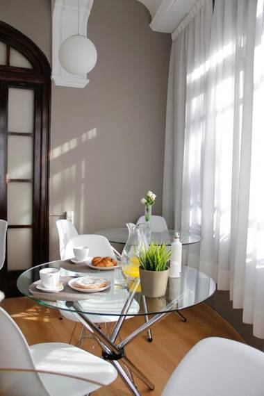 7 Moons Bed & Breakfast