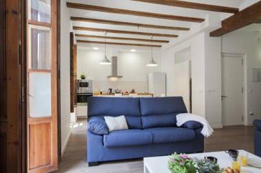 Singular Apartments Station