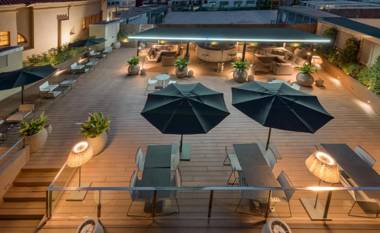 AC Hotel Colón Valencia by Marriott