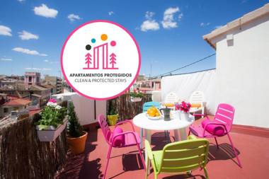 SingularStays Plaza del Mercado