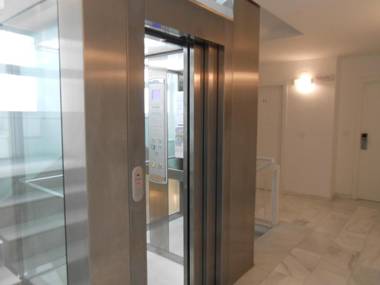 Flats Friends Soho Suites