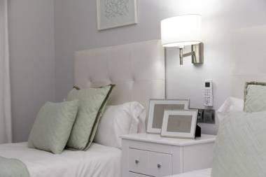 MD Vila Barbera Apartment Center