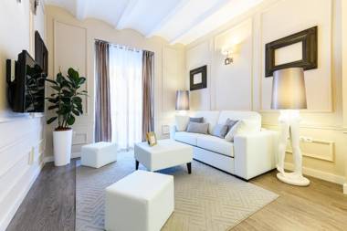 MD Pelayo with terrace