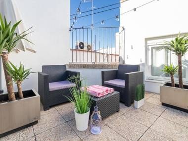 Travel Habitat Ático Calle Comedias