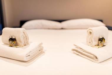 Ramirez Flats Valencia