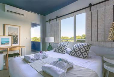 YOU & CO. Saler Beach Boutique