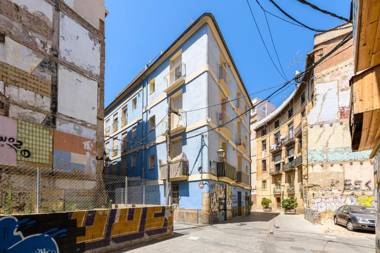 MD Balmes Central Market