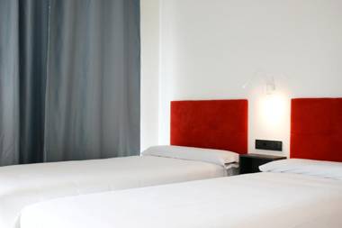 Arena Zone Hotel & Café