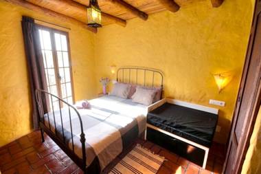 2 bedrooms appartement with balcony and wifi at Ubrique