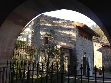 Casona De La Salceda