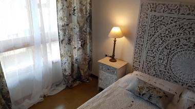 Lydia's Apartment with Castle View