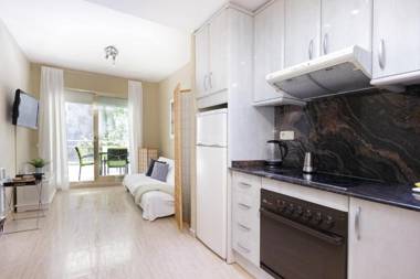 Lets Holidays Pool Apartment Beach