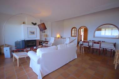 Lets Holidays Sailor House with Sea Views