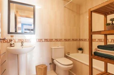 Lets Holidays Sant Sebastià apartment