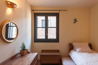Lets Holidays apartment Pau Moreu