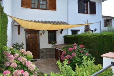 Casas Blanca 19 con piscina en playa Santa María de Llorell Tossa de Mar