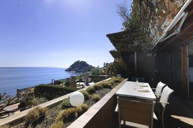 Lets Holidays Modern sea views apartment