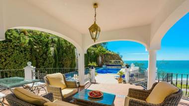 Villa Isabel de Nerja by Ruralidays