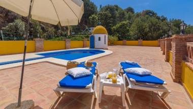 Villa Manolo Torrox by Ruralidays