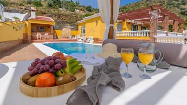 Villa Raquel Torrox by Ruralidays