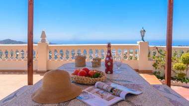 Cortijo Nieves Torrox by Ruralidays