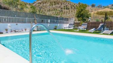 Villa Omairi Torrox by Ruralidays