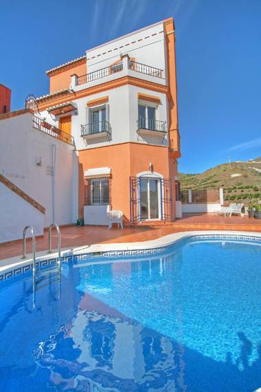 Tamango hill fantastick 4 bedroom villa private pool and panoramic sea and mountain views